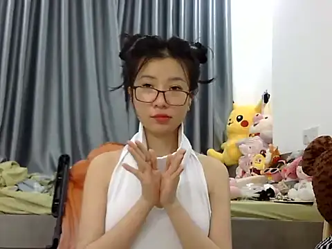 Snapshot of Cute_Ruby01 chatting on 03/18/25, 12:50 Cute Ruby01 online show from 03/18/25, 12:50