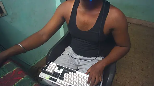 Snapshot of Tamil_KD chatting on 05/15/26, 10:35 Tamil KD online show from 05/15/26, 10:35