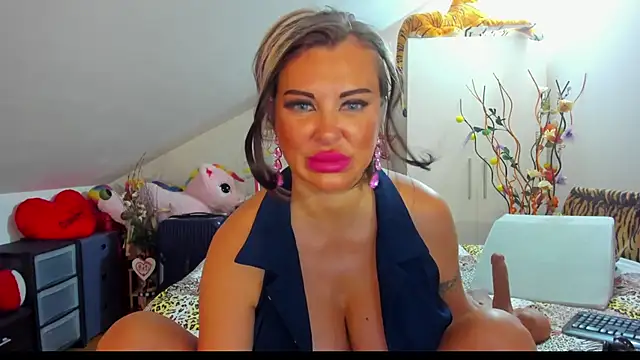 Raffaelababy online show from 09/16/25, 12:28