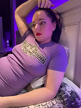 Snapshot of HotMilfMargo chatting on 02/17/25, 04:50 HotMilfMargo online show from 02/17/25, 04:50