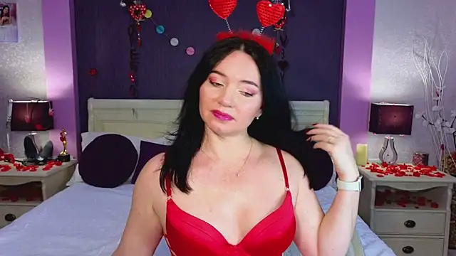 HotMilfMargo online show from 02/11/26, 06:30