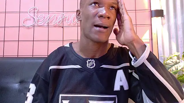 Snapshot of martin_killer chatting on 03/14/26, 01:22 martin killer online show from 03/14/26, 01:22