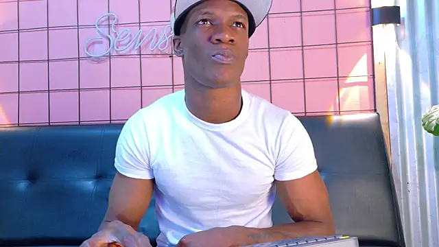 Snapshot of martin_killer chatting on 04/10/26, 01:12 martin killer online show from 04/10/26, 01:12