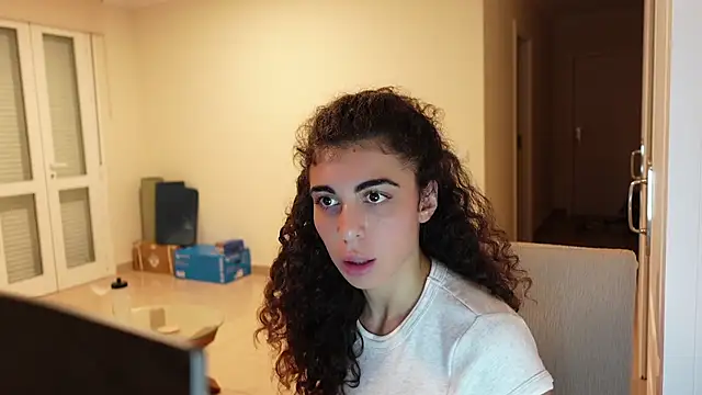 lady ana  online show from 11/26/25, 09:04