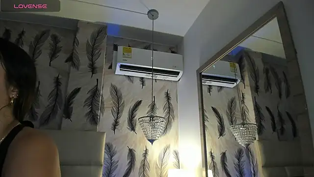 Vivi prinncess online show from 10/24/25, 10:31