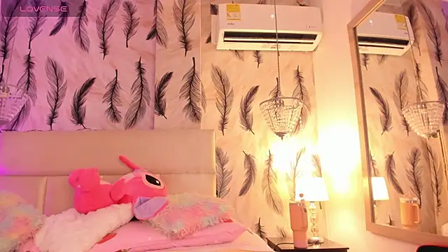 Vivi prinncess online show from 12/15/25, 11:10