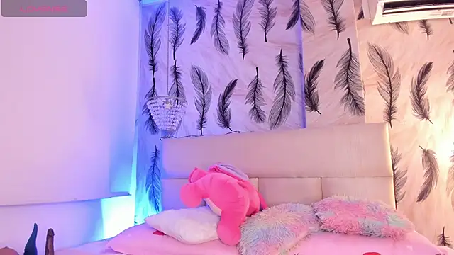 Vivi prinncess online show from 12/17/25, 12:37