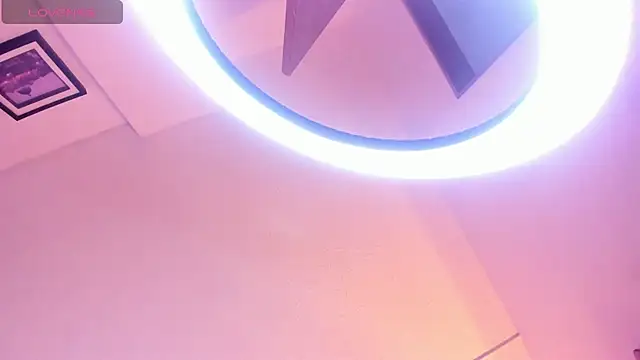 Vivi prinncess online show from 11/19/25, 10:32