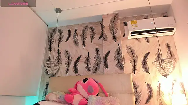 Vivi prinncess online show from 11/30/25, 12:00