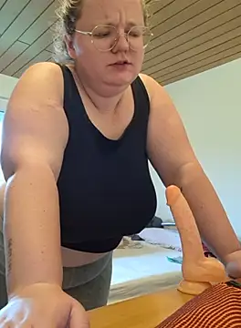 Fiona0705 online show from 10/05/25, 10:28