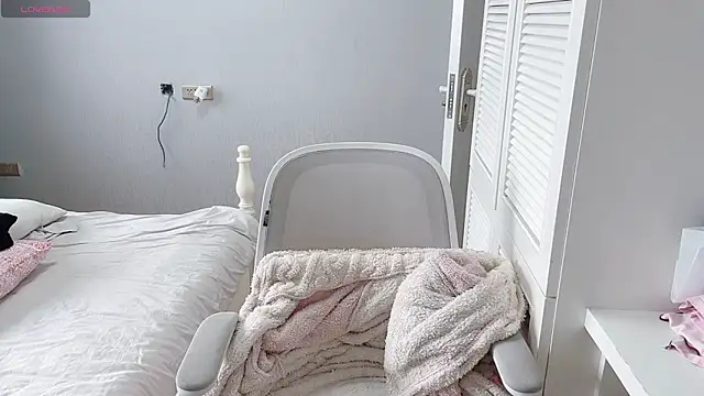 orla2021 online show from 11/03/25, 12:38