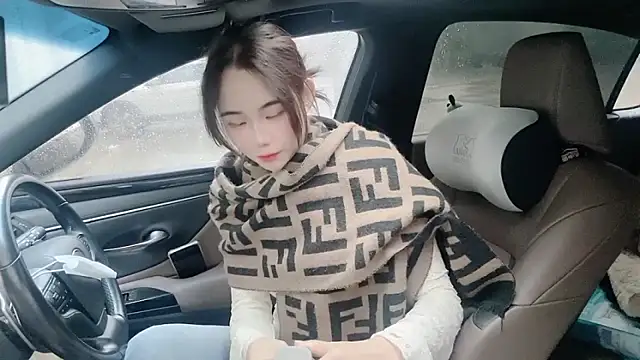 orla2021 online show from 11/09/25, 12:25