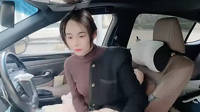 orla2021 online show from 12/03/25, 12:01