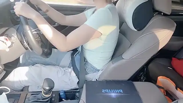 orla2021 online show from 12/21/25, 12:35