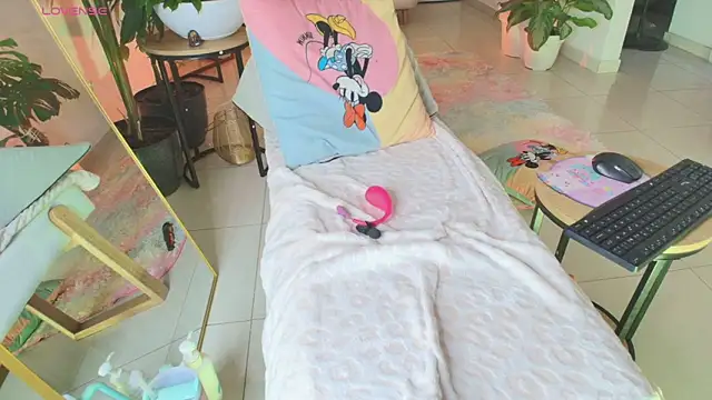 erotik lady online show from 09/18/25, 04:37