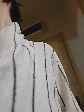 JoLeNe27 online show from 12/02/25, 06:48