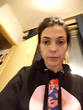 JoLeNe27 online show from 12/01/25, 06:31