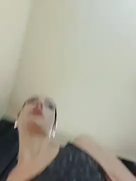 JoLeNe27 online show from 12/17/25, 07:02