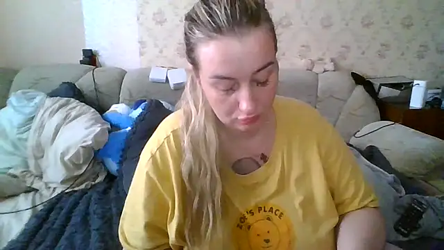 Snapshot of Mandy_Belcher chatting on 07/16/26, 08:55 Mandy Belcher online show from 07/16/26, 08:55