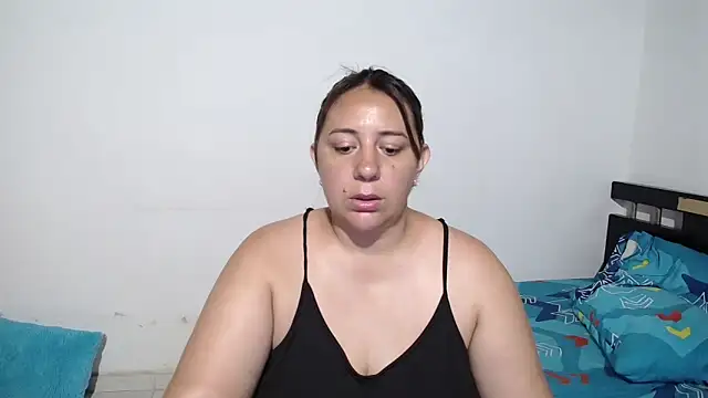 Snapshot of sexxy_ticki chatting on 10/21/25, 11:04 sexxy ticki online show from 10/21/25, 11:04