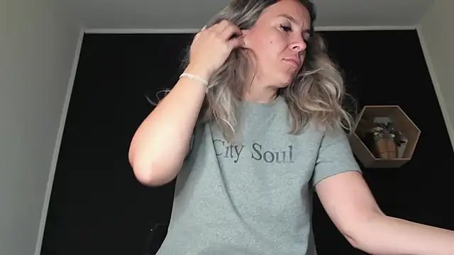 Alesys69 online show from 09/20/25, 11:21