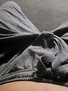 Horny4oldermen93 online show from 01/16/26, 04:00