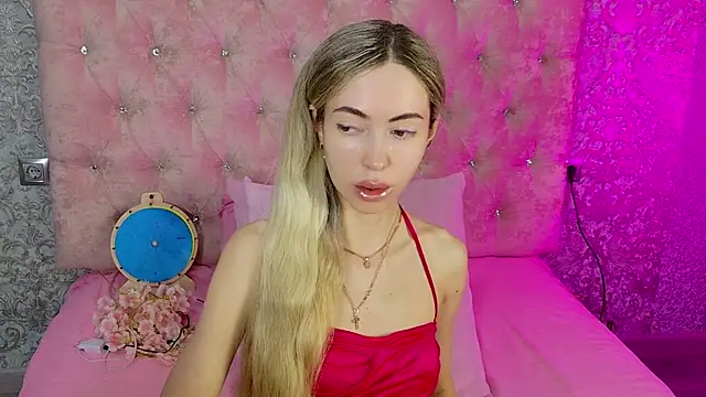 Snapshot of Akilla_Queen chatting on 06/27/26, 01:55 Akilla Queen online show from 06/27/26, 01:55