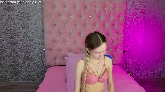 Akilla Queen online show from 04/08/26, 02:02