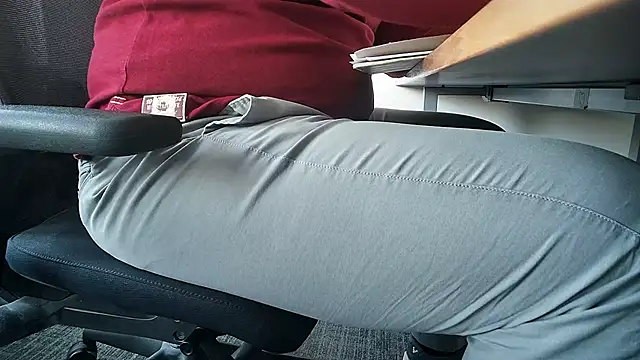 69bezfleku online show from 05/13/26, 06:09
