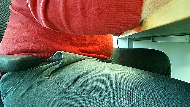 69bezfleku online show from 12/19/25, 11:23