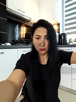 charrlote love online show from 10/08/25, 07:32