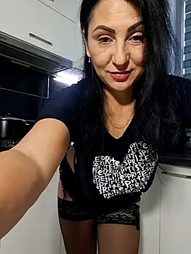 charrlote love online show from 11/12/25, 02:32