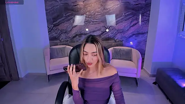 MelissaMoore  online show from 02/03/26, 03:15