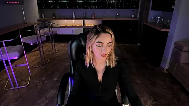 MelissaMoore  online show from 12/17/25, 02:38