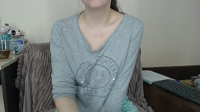 Snapshot of SugarTati chatting on 02/18/26, 07:21 SugarTati online show from 02/18/26, 07:21