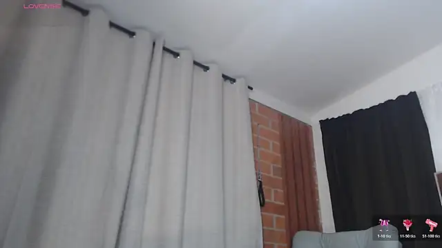 AGATHAA WHITE online show from 03/11/26, 10:09