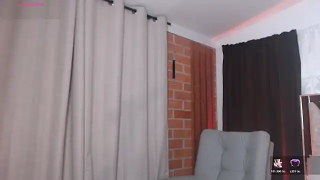 AGATHAA WHITE online show from 03/06/26, 10:10