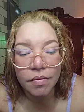 Snapshot of Johana_bbw chatting on 10/17/25, 07:15 Johana bbw online show from 10/17/25, 07:15