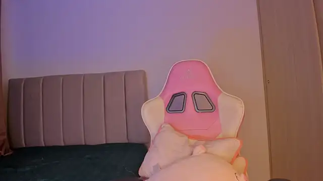 isa bunny online show from 02/20/26, 02:19