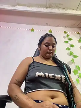 shayna all online show from 08/06/26, 12:05