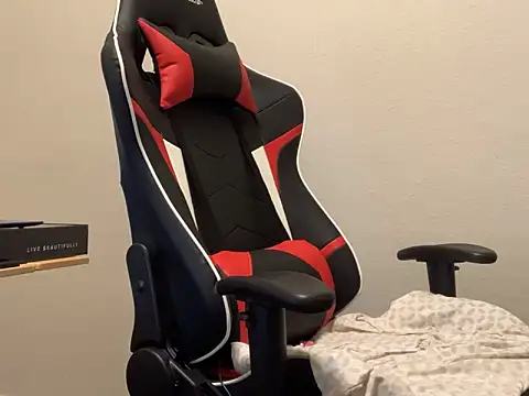 Youreherewithme online show from 02/14/25, 11:53