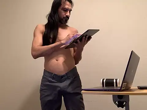 Youreherewithme online show from 01/28/25, 02:43