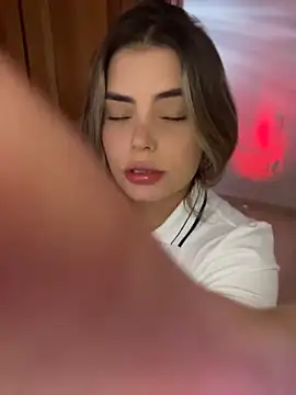 Snapshot of Miss_valeriaa chatting on 04/20/26, 10:11 Miss valeriaa online show from 04/20/26, 10:11