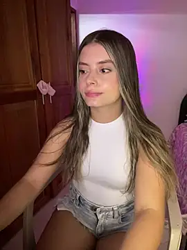 Snapshot of Miss_valeriaa chatting on 03/08/25, 03:02 Miss valeriaa online show from 03/08/25, 03:02