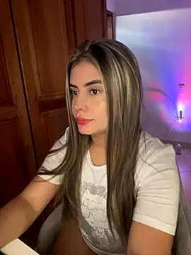 Miss valeriaa online show from 11/22/25, 10:08