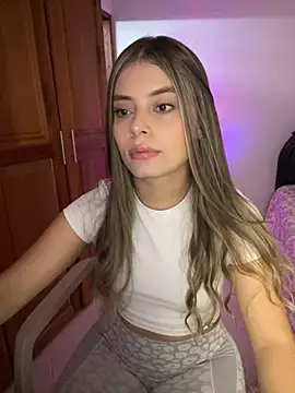 Snapshot of Miss_valeriaa chatting on 02/28/25, 03:37 Miss valeriaa online show from 02/28/25, 03:37