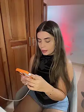 Snapshot of Miss_valeriaa chatting on 04/21/26, 04:13 Miss valeriaa online show from 04/21/26, 04:13