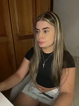 Miss valeriaa online show from 11/26/25, 10:43