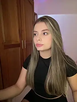 Snapshot of Miss_valeriaa chatting on 03/21/25, 02:51 Miss valeriaa online show from 03/21/25, 02:51