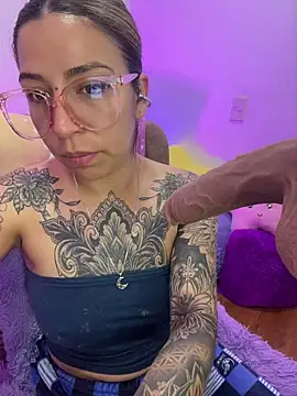 Snapshot of _antonella_dreamss chatting on 07/07/26, 07:23 antonella dreamss online show from 07/07/26, 07:23